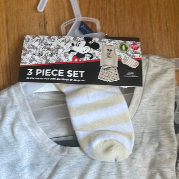 3 piece Mickey Mouse set - Picture 3 of 4